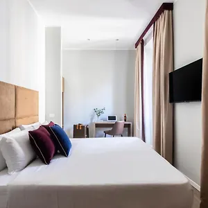 https://giubbonari-suites.it-romehotels.com